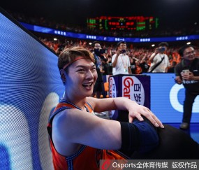 开云-卢伟：王哲林愿意为球队做任何贡献 信任、团结是夺冠的关键因素